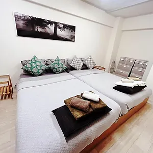 Apartment Shinosaka Station Gateway: Quick Access To Kansai & Attractions, Osaka